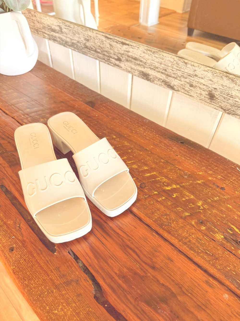 Gucci Cream Platform Slide Mules with Embossed Logo - Picture 4 of 5